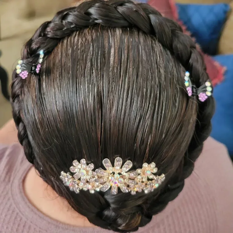 SUPERCUTS — Hair salon in Modesto